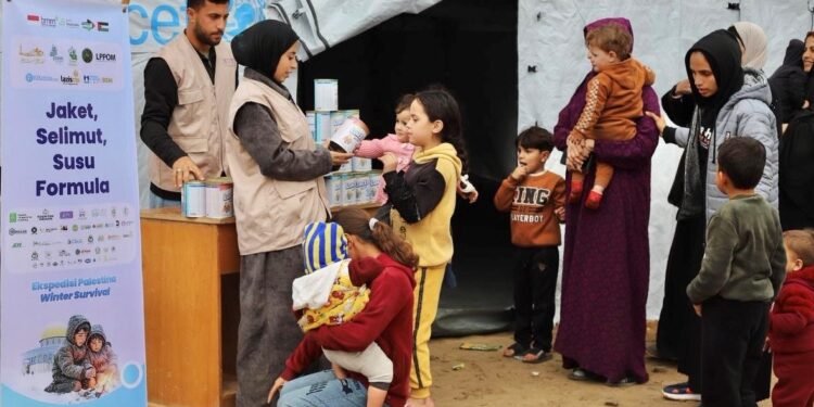 Melawan Suhu 7 Derajat: Relawan Indonesia Antar Kehangatan untuk Rakyat Palestina