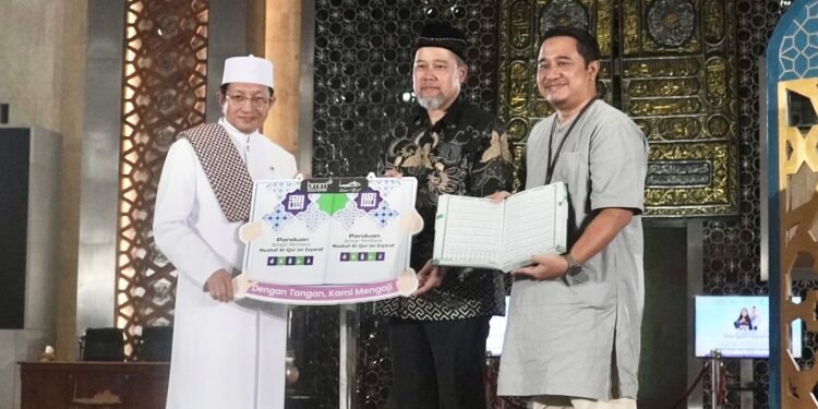 Wujudkan Pendidikan Inklusif, BMM dan Masjid Istiqlal Luncurkan Program Wakaf Al-Qur’an Isyarat