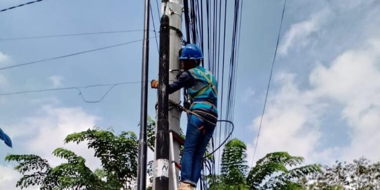 Siaga Ramadhan 1447 H/2026 M, PLN Icon Plus Sumbagut Lakukan Pemeliharaan Jaringan Fiber Optik