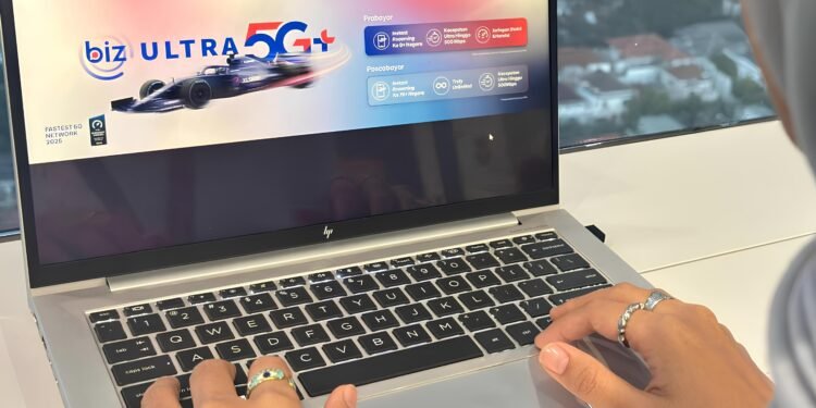 Dukung Produktivitas UMKM, XLSMART Luncurkan Paket BIZ Ultra 5G+ Berkecepatan 500 Mbps