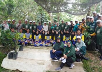 Gotong Royong Lintas Komunitas: Gerakan 1.000 Pohon untuk Pulihkan Jantung Peradaban Medan
