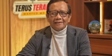 Mahfud MD Soroti Krisis Hukum Nasional: Peringatkan Bahaya “Industri Hukum” dan Kasus Febrie Adriansyah
