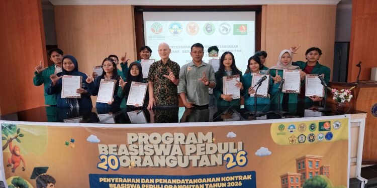 Lebih dari Sekadar Pendidikan: Beasiswa Peduli Orangutan Merajut Masa Depan Hutan dan Generasi Muda