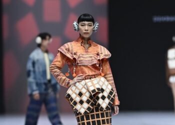 Kolaborasi Denim Rework dan Ulos Simalungun Sukses Pukau Panggung Penutupan BTN IFW 2026