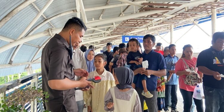 KA Srilelawangsa Medan–Lubuk Pakam Angkut 11.586 Penumpang Selama Sebulan Operasi