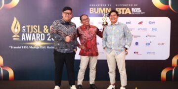 Pertamina Patra Niaga Regional Sumbagut Sabet Penghargaan Platinum TJSL & CSR Award 2026