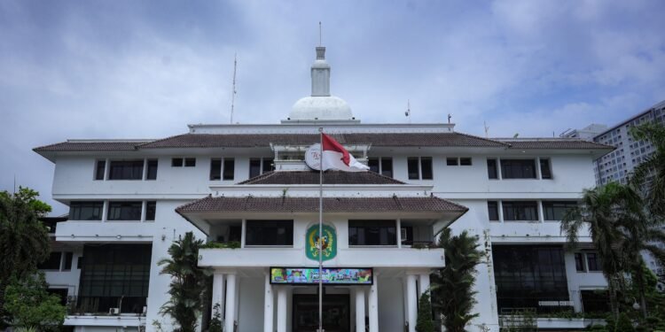 Wali Kota Medan Bebastugaskan Camat Medan Timur Terkait Dugaan Jual Beli Jabatan