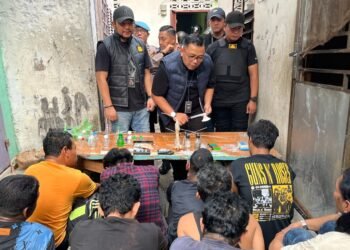 Polisi Gerebek Dua Sarang Narkoba di Medan Maimun: Dua Pengedar dan Tujuh Pemakai Ditangkap
