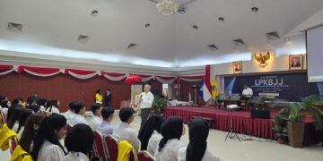 Kuliah Sambil Kerja di Malaysia? Begini Cara UT Dukung Mahasiswa Lewat Pembelajaran Fleksibel